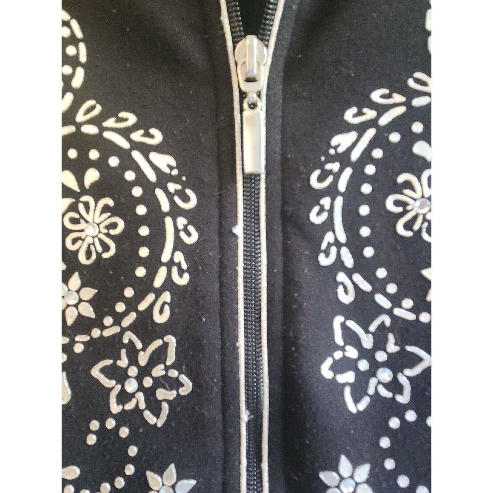 Susan Graver Style Full Zip Black Silver Studded Jacket Size Petite Small - Picture 2 of 5